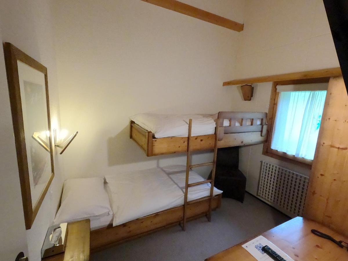 Hotel Cristal - Swiss Riders Lodge Grimentz Kültér fotó